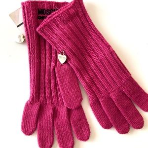🍒Moschino Gloves_Heart Charm_NWT